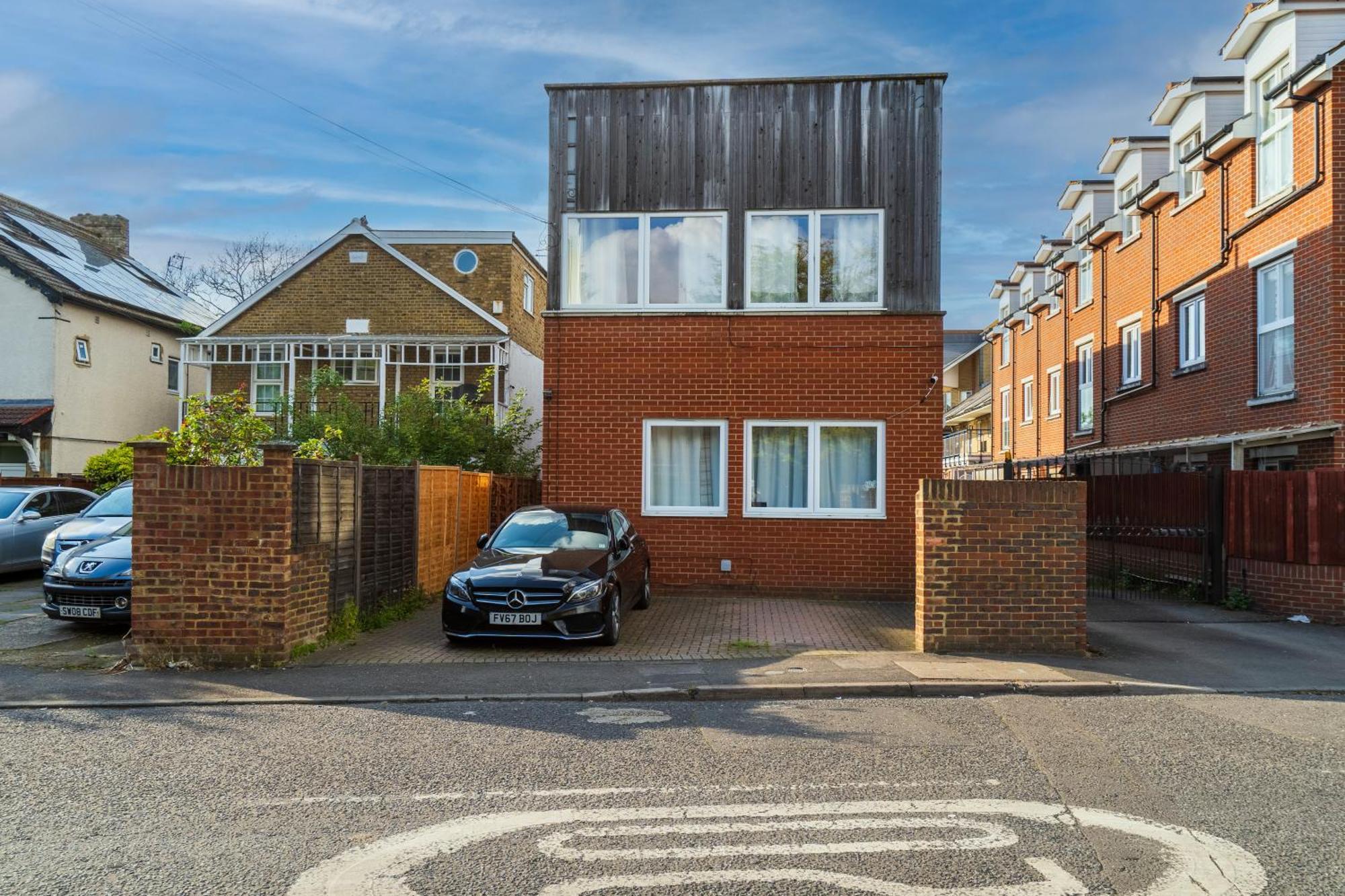 Modern 2 Bedroom Apartment In Mitcham, London Exterior foto